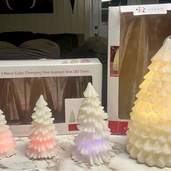 Home Collection~ 2 Boxes W/ 4 Color Changing Christmas Tree & Pine Scented (New) - Picture 5 of 12